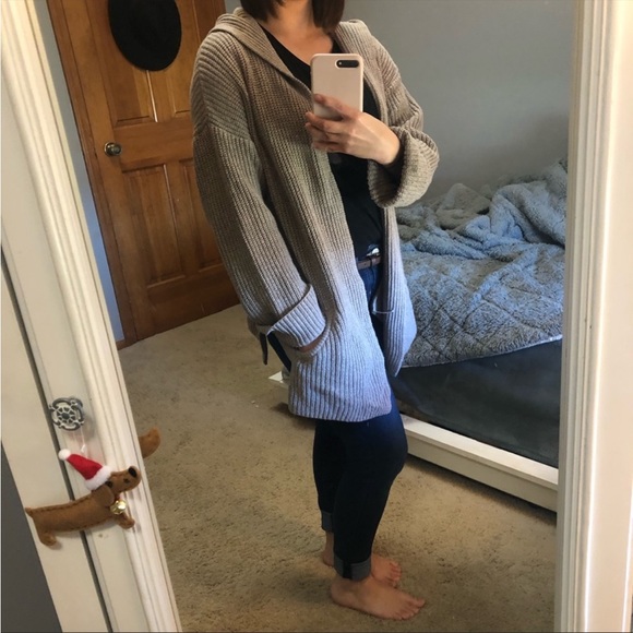 London Kaye Cozy, Oversized hooded fall Cardigan size small - Picture 8 of 10